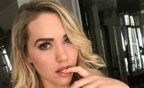 Watch Mia Malkova's Mind-Blowing IR Performance with BBC on Blacked